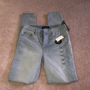 Light wash high waisted jeans